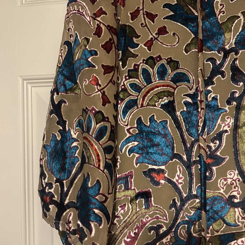 Colorful Patterned Tunic Top - Picture 12 of 12